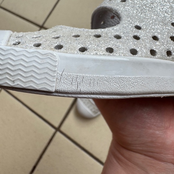 Native Toddler Jefferson Juniper Slip On ShoeS Silver Sparkle - Picture 5 of 6